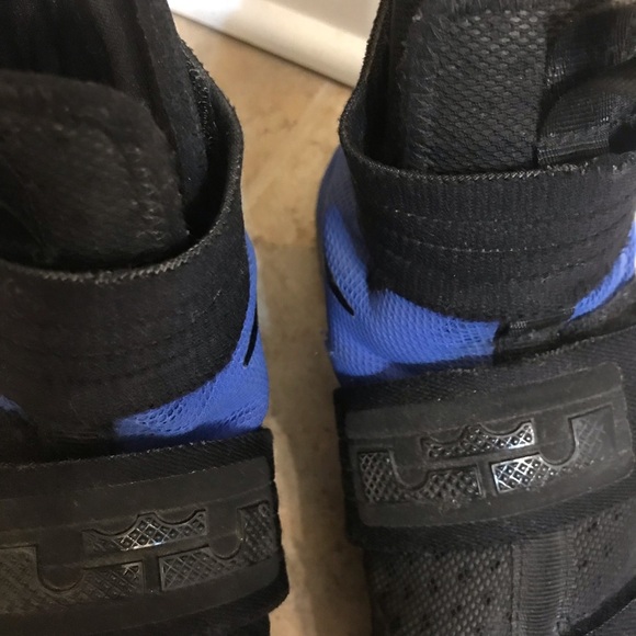 👟NIKE LeBron James Zoom Soldier 10 Sneakers - Picture 10 of 15